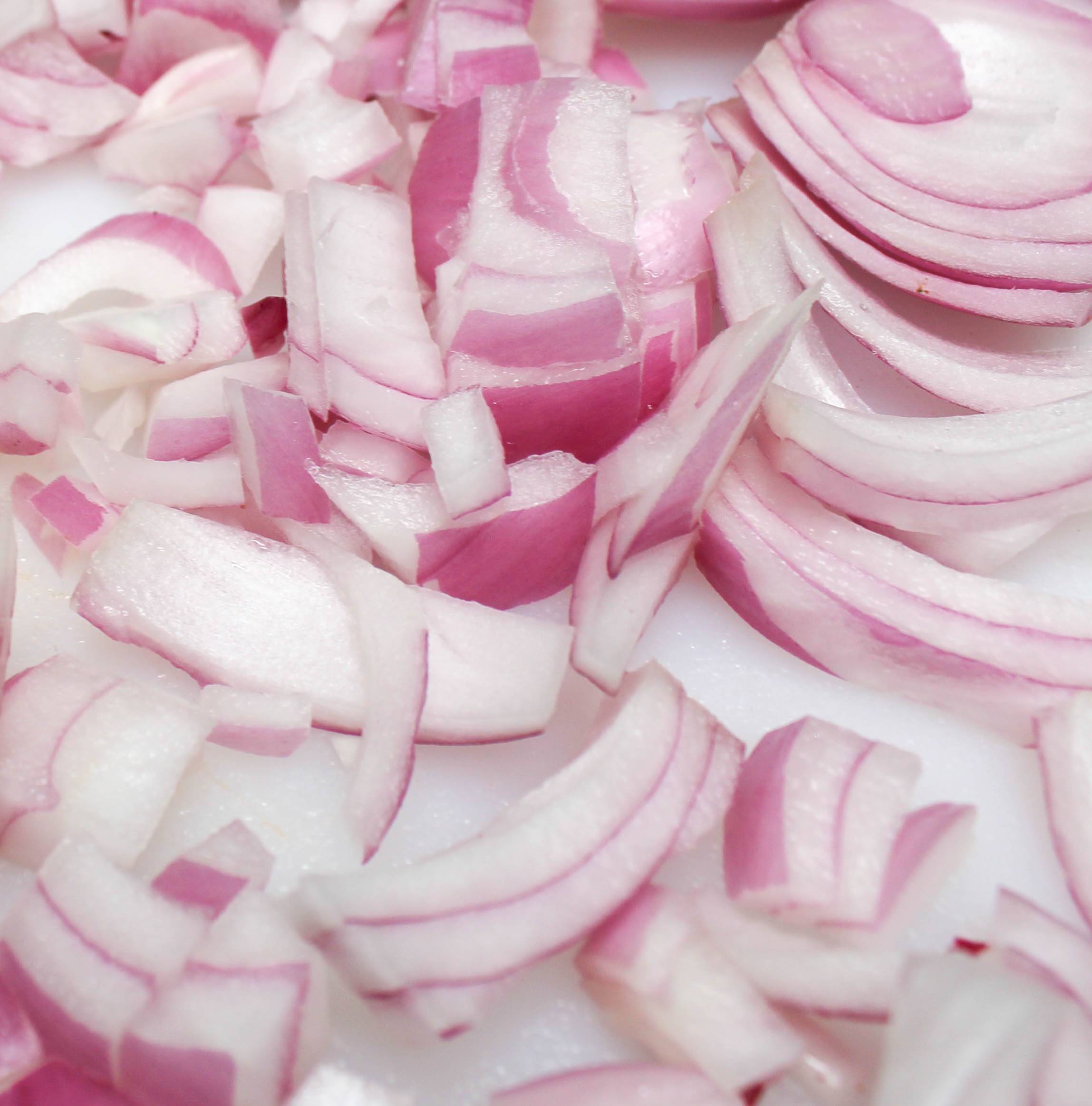 chopped red onion for winning chili recipe for chili cookoff