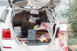 Zombie Meat Market Trunk or Treat Display - RITZY PARTIES