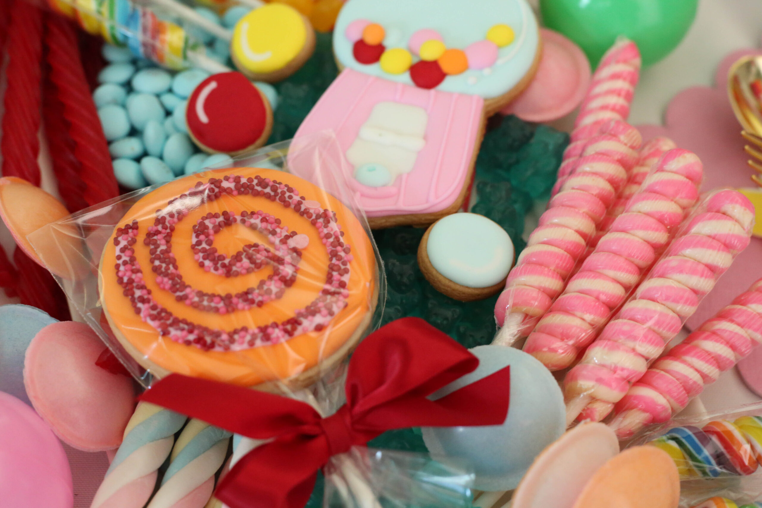 DIY Rainbow Candy Buffet Favor