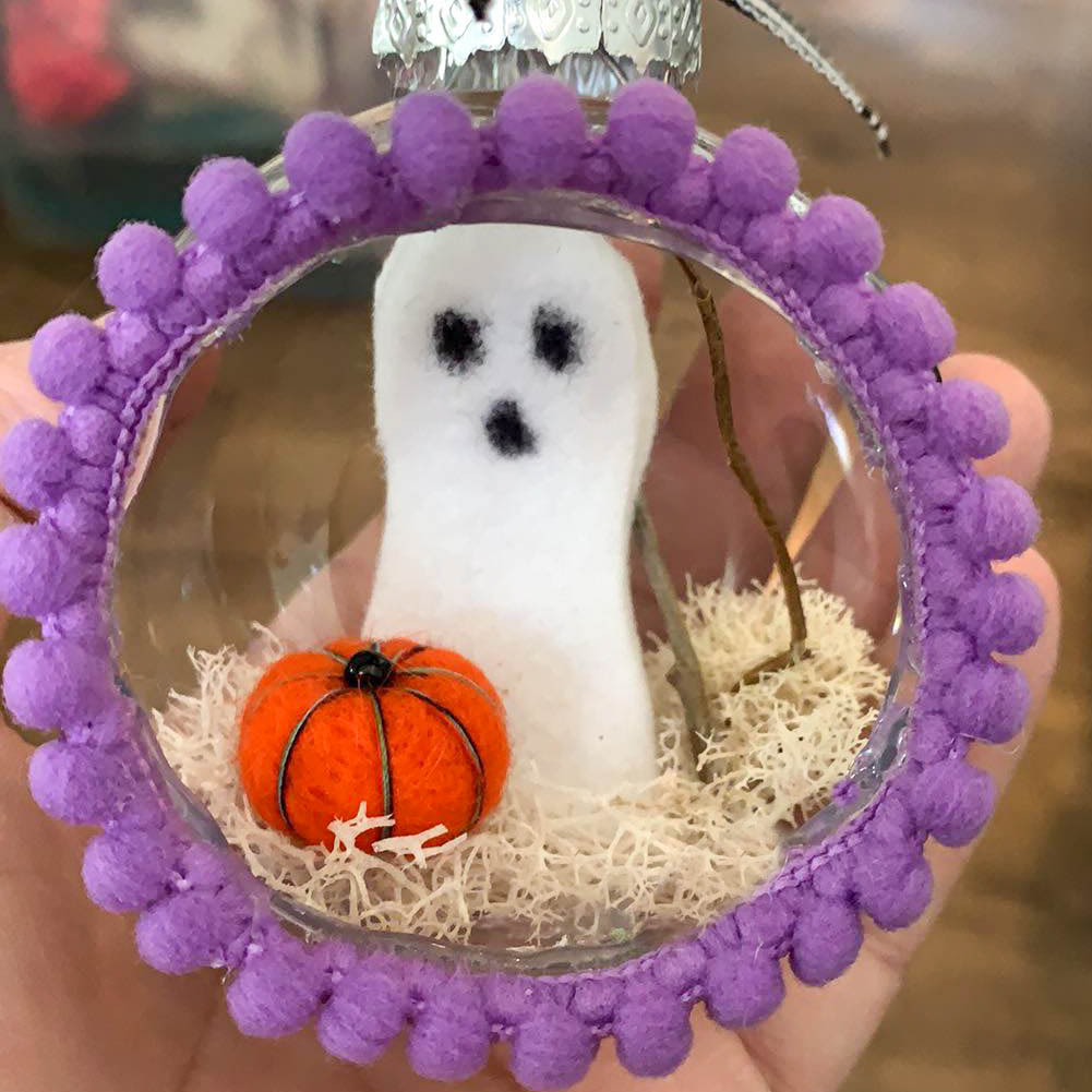 ghost ornament halloween tree